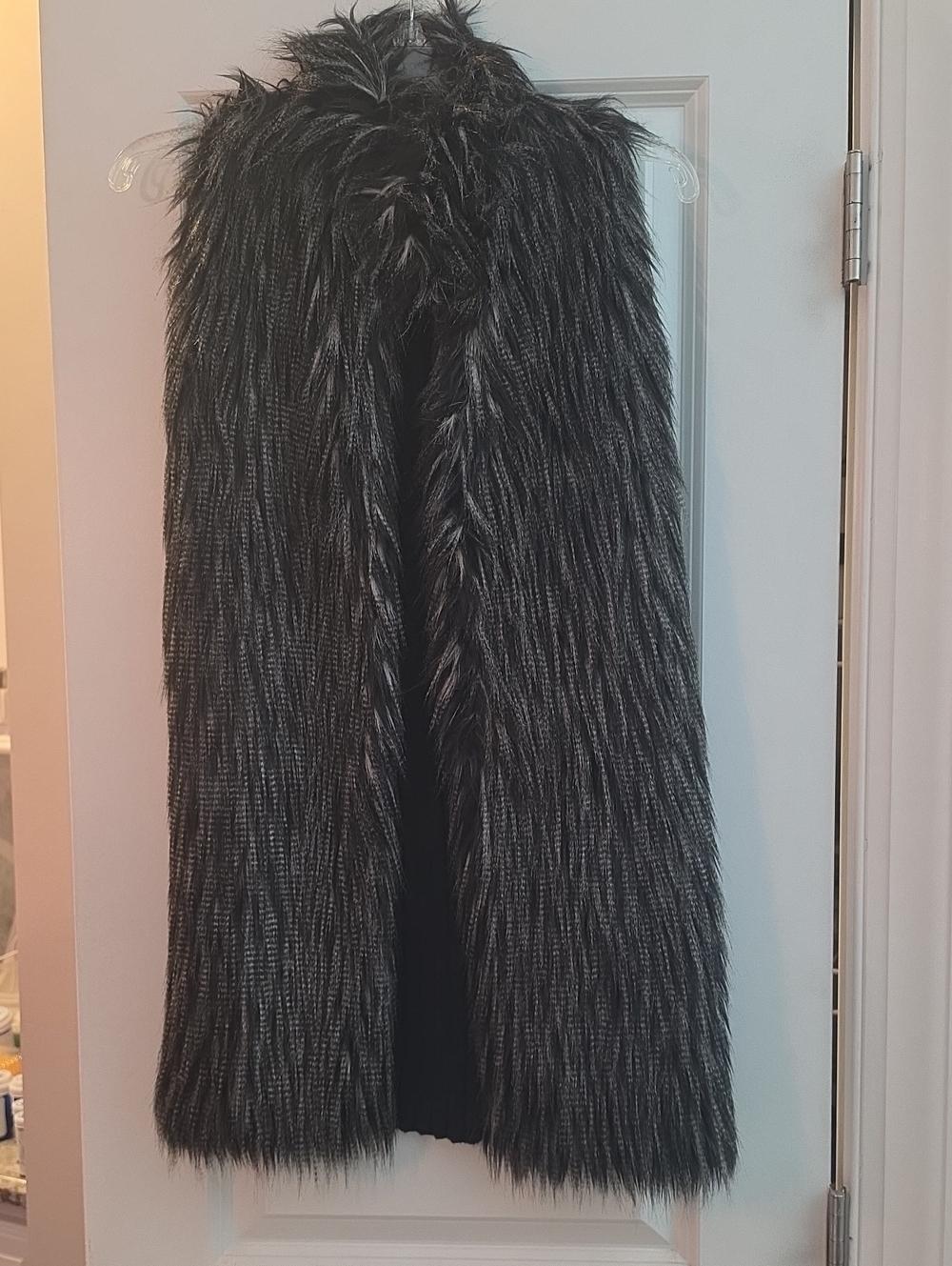 Black and Gray Faux Fur Vest Open Front/knit Sweater Back Never Worn No Smoke